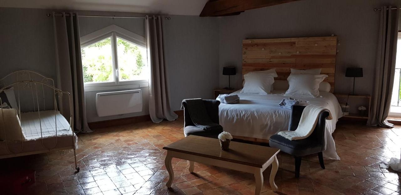 La Maison Josnes De Mady Esterno foto